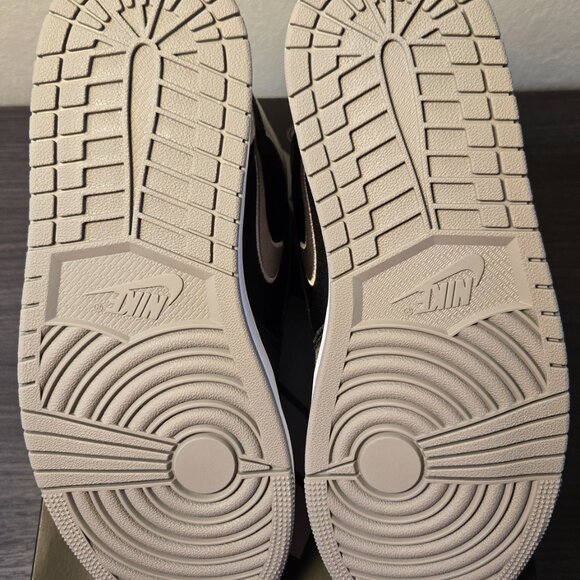 Air Jordan 1 Retro High OG Satin Shadow Women Sz 10 Black Medium Grey FD4810010 - Picture 8 of 11